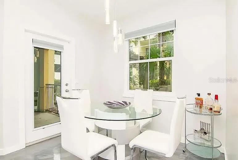 Image 7 of 28 For 1810 Palm Avenue 4107