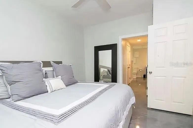 Image 9 of 28 For 1810 Palm Avenue 4107