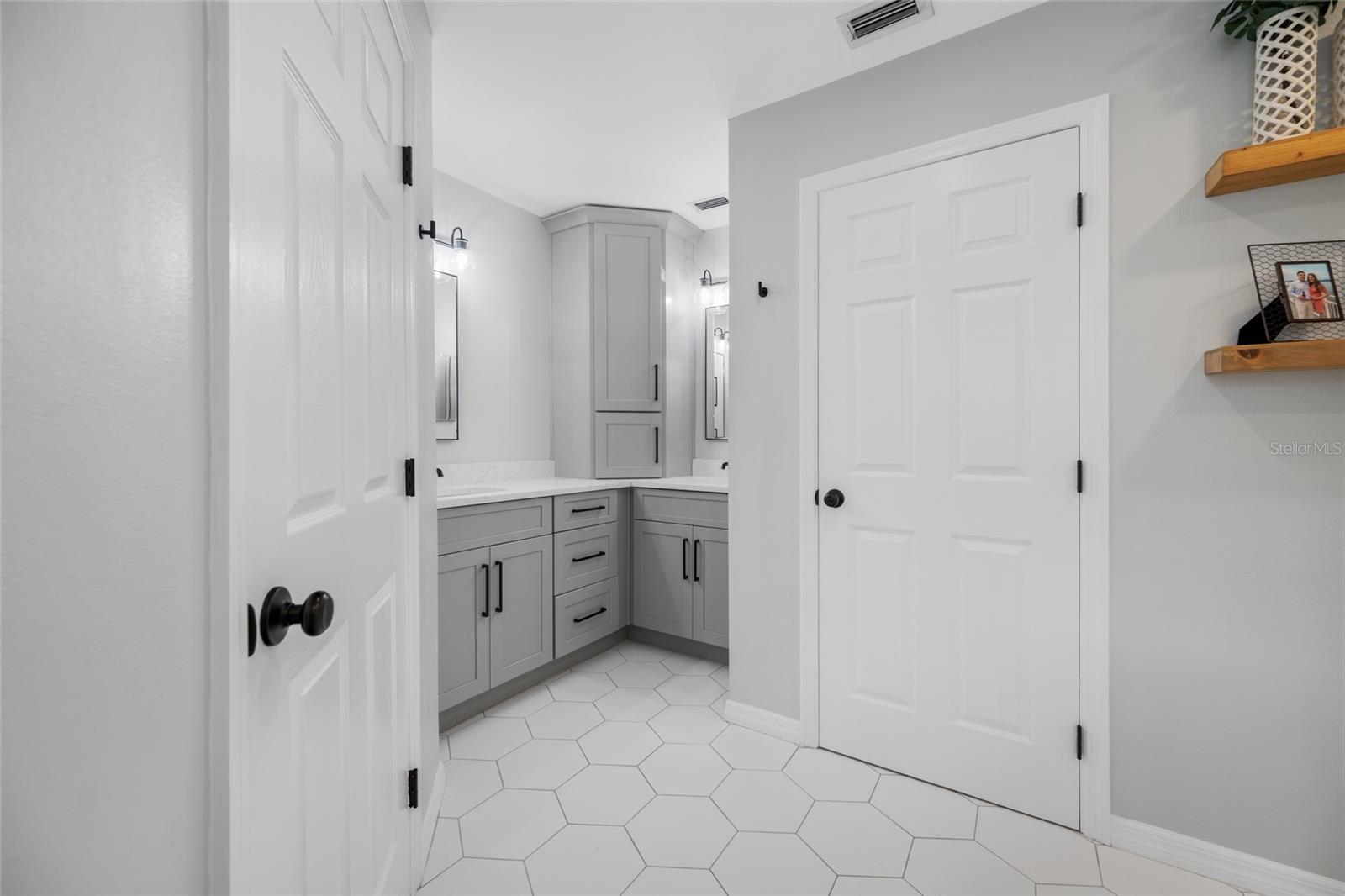 Image 39 of 55 For 2808 Southpointe Lane