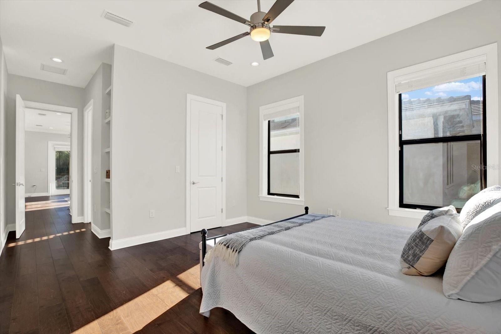 Image 34 of 51 For 3600 San Luis Street