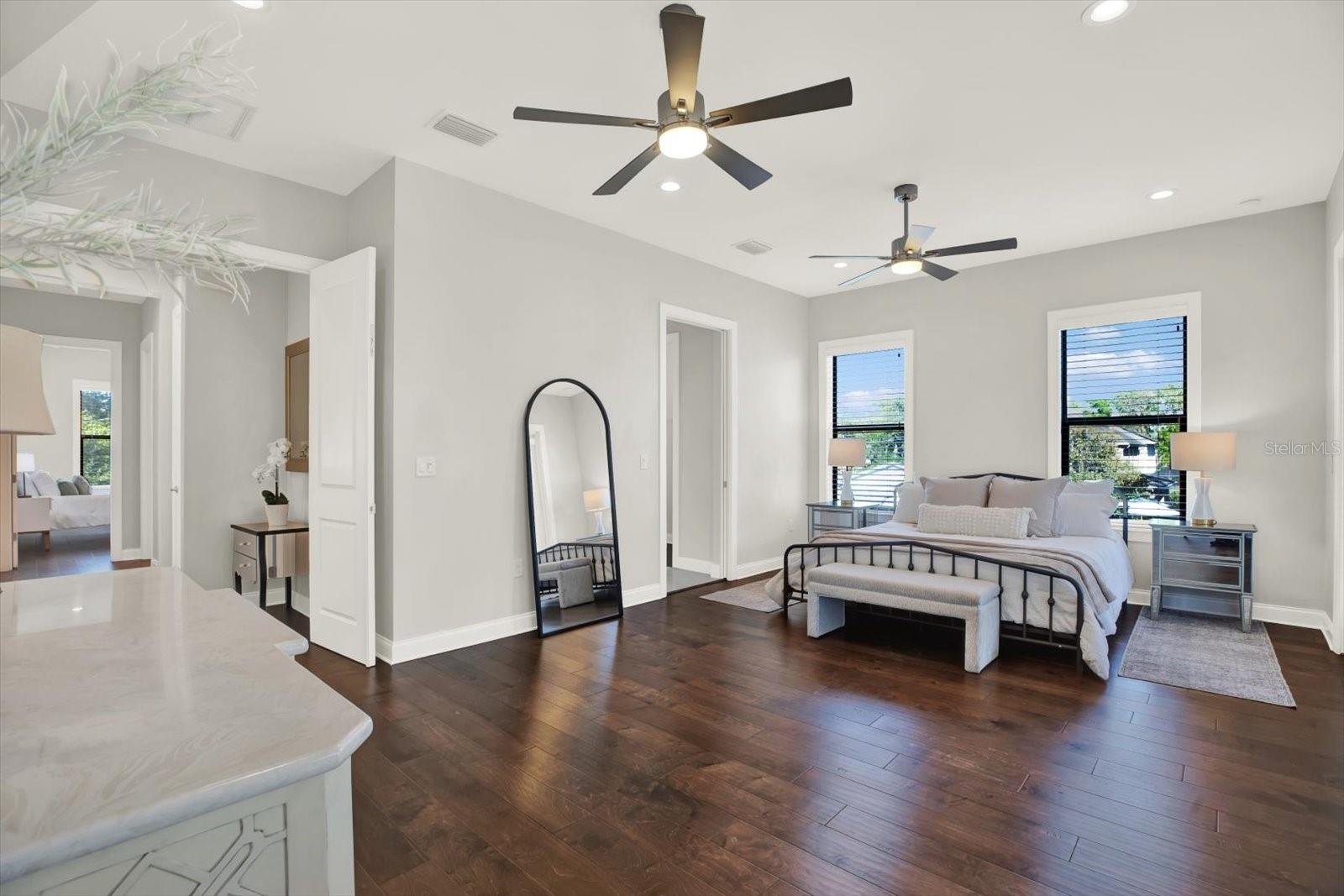 Image 36 of 51 For 3600 San Luis Street