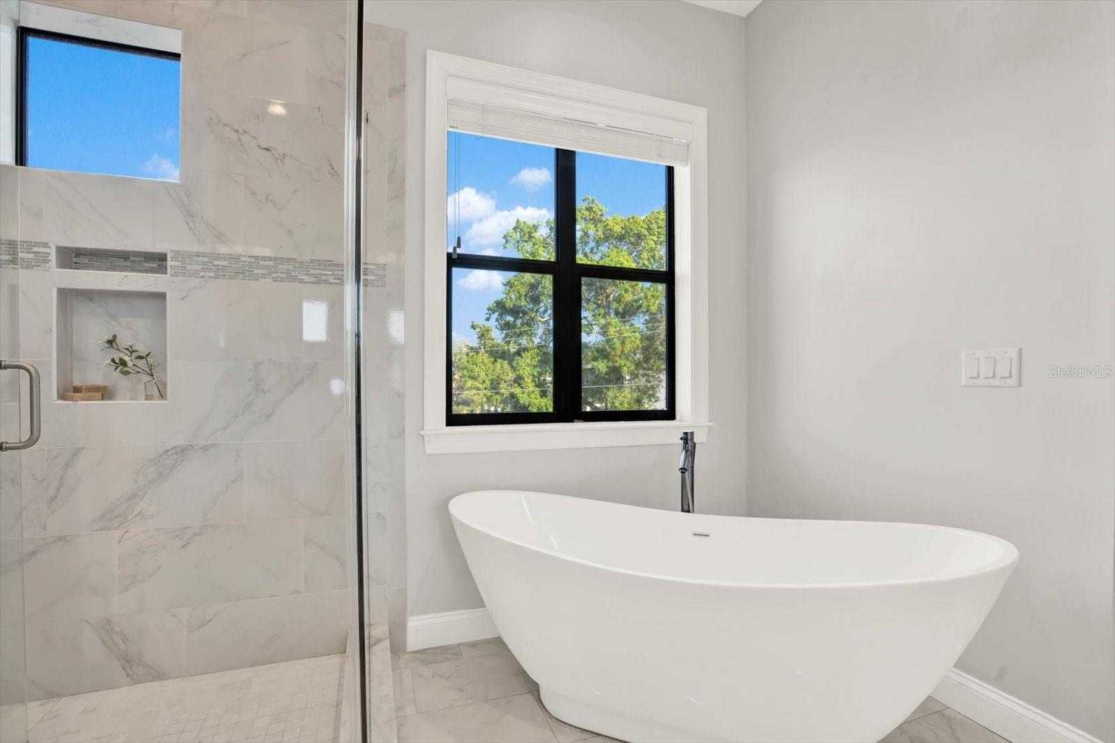 Image 42 of 51 For 3600 San Luis Street