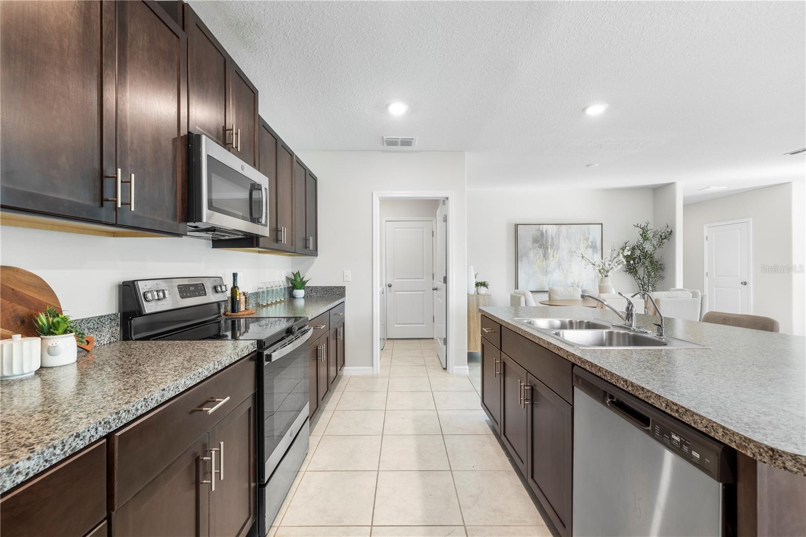 Image 10 of 76 For 7048 Samuel Ivy Drive