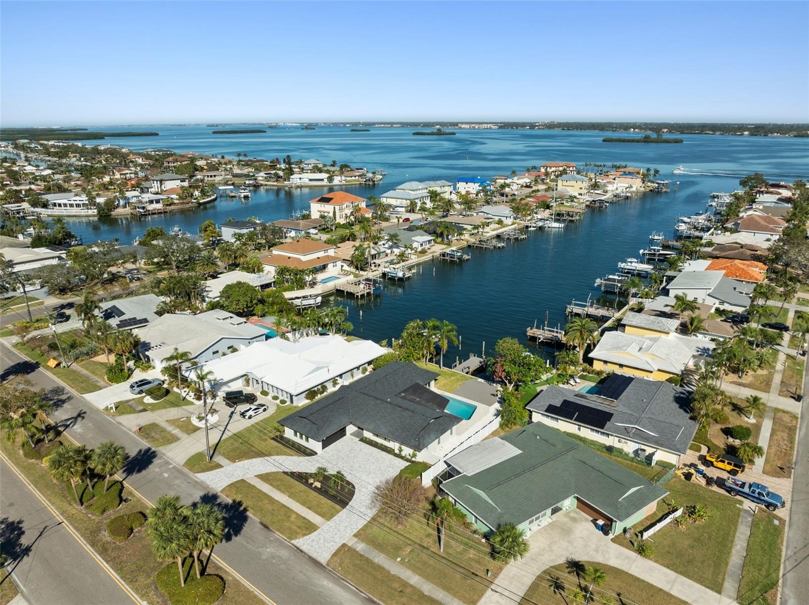 Image 39 of 42 For 475 Island Way