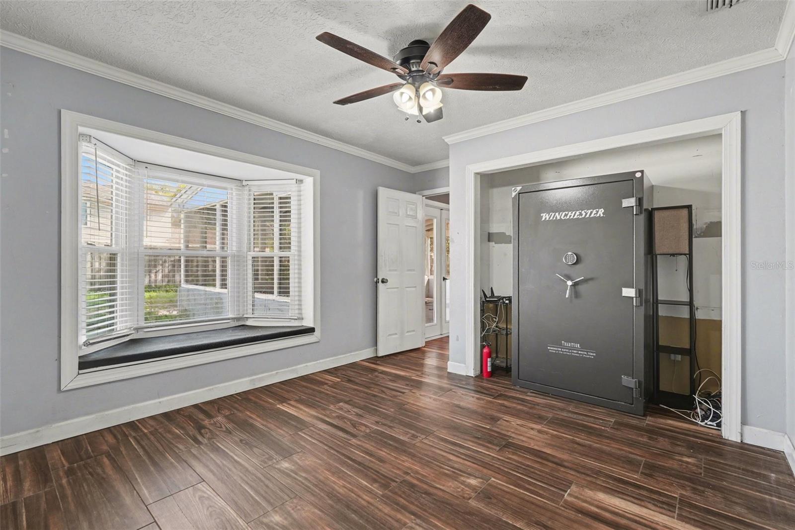 Image 11 of 32 For 1310 Country Elm Court