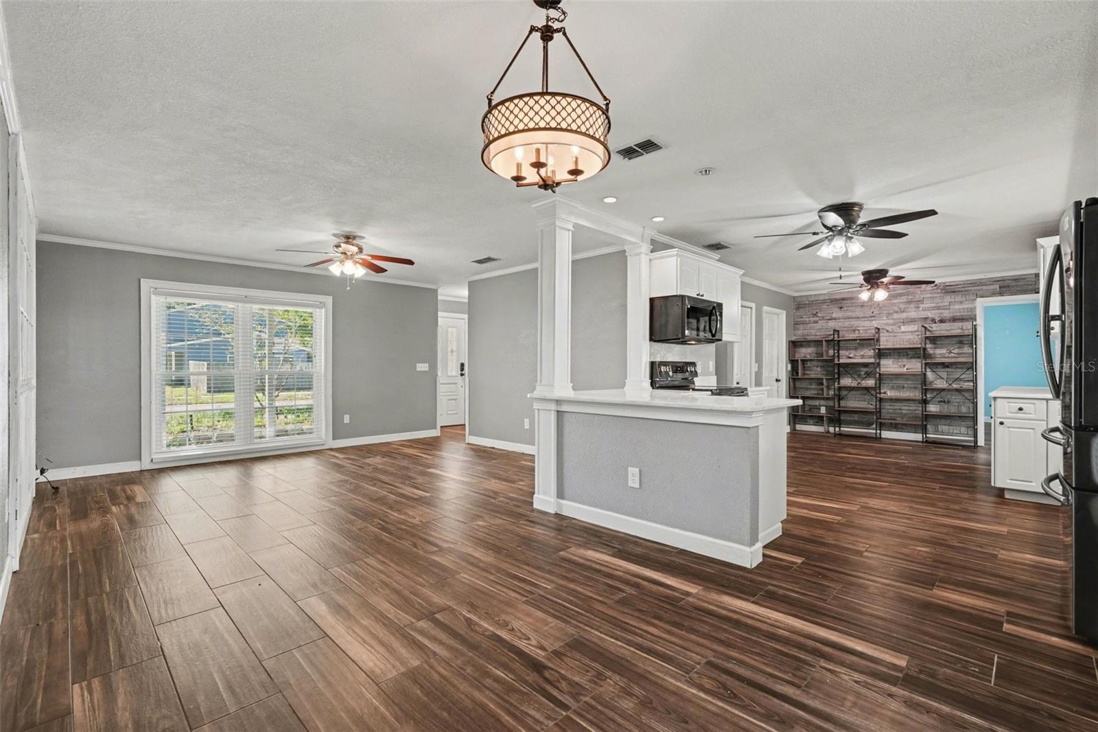 Image 6 of 32 For 1310 Country Elm Court