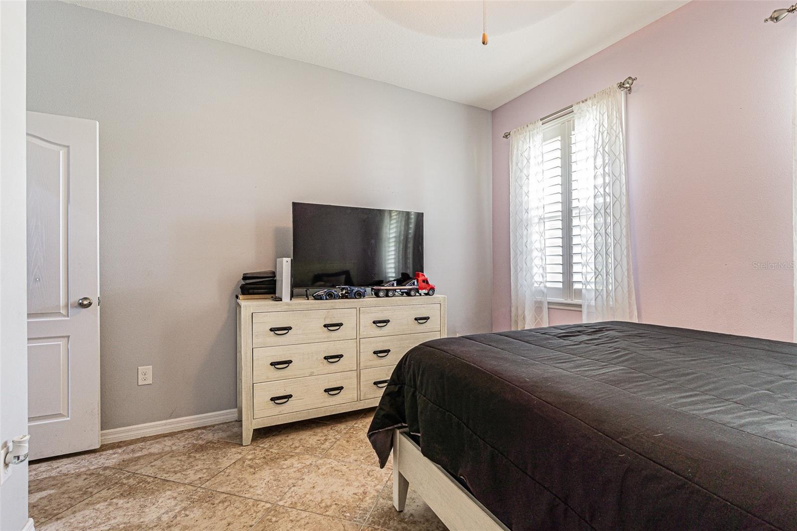 Listing photo id 14 for 10627 Scenic Hollow Drive