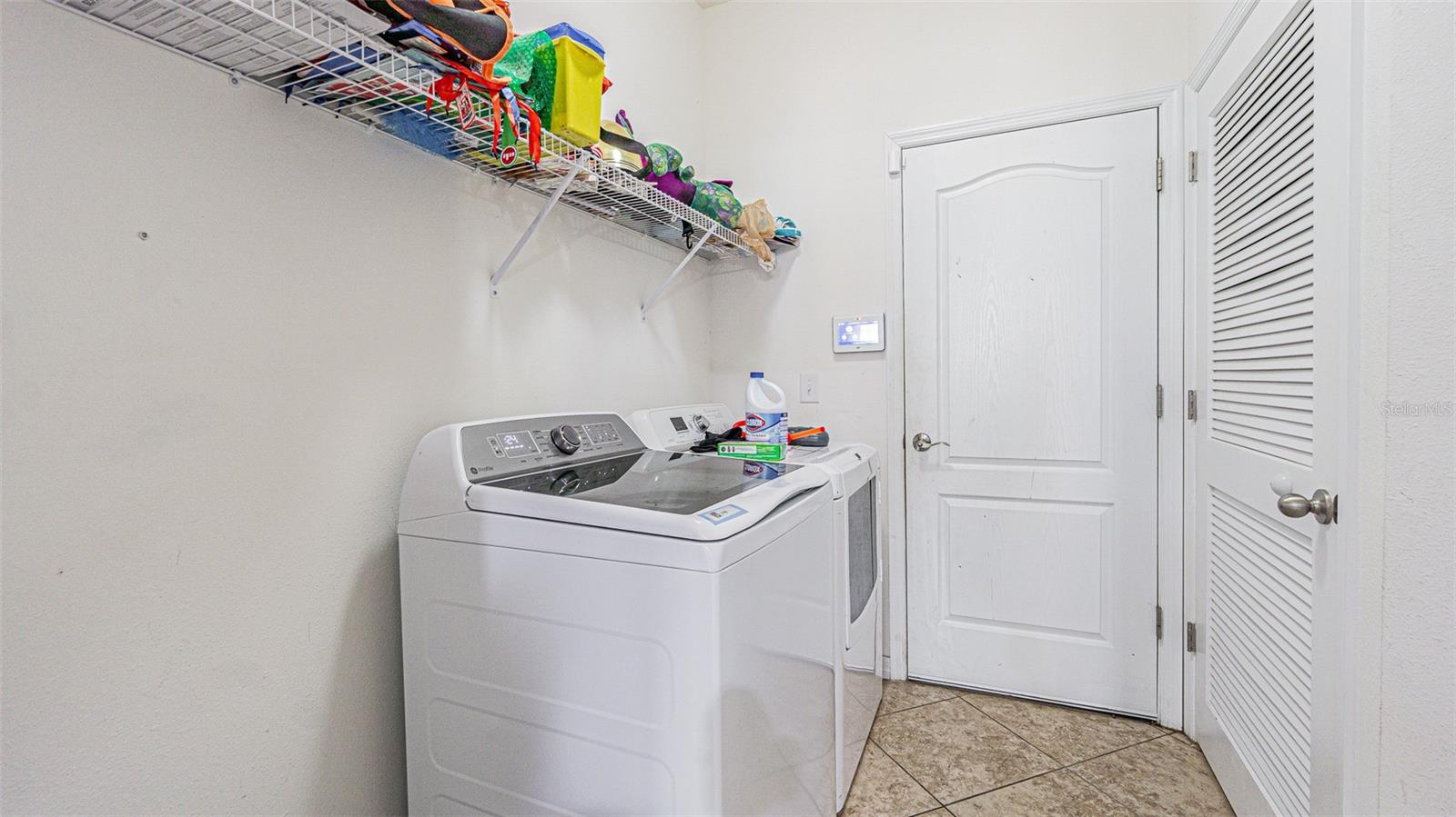 Listing photo id 17 for 10627 Scenic Hollow Drive