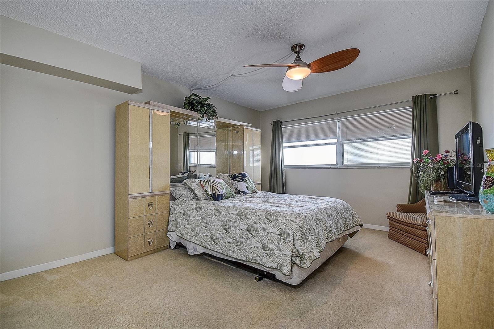 Image 13 of 29 For 6363 Gulf Winds Drive 327