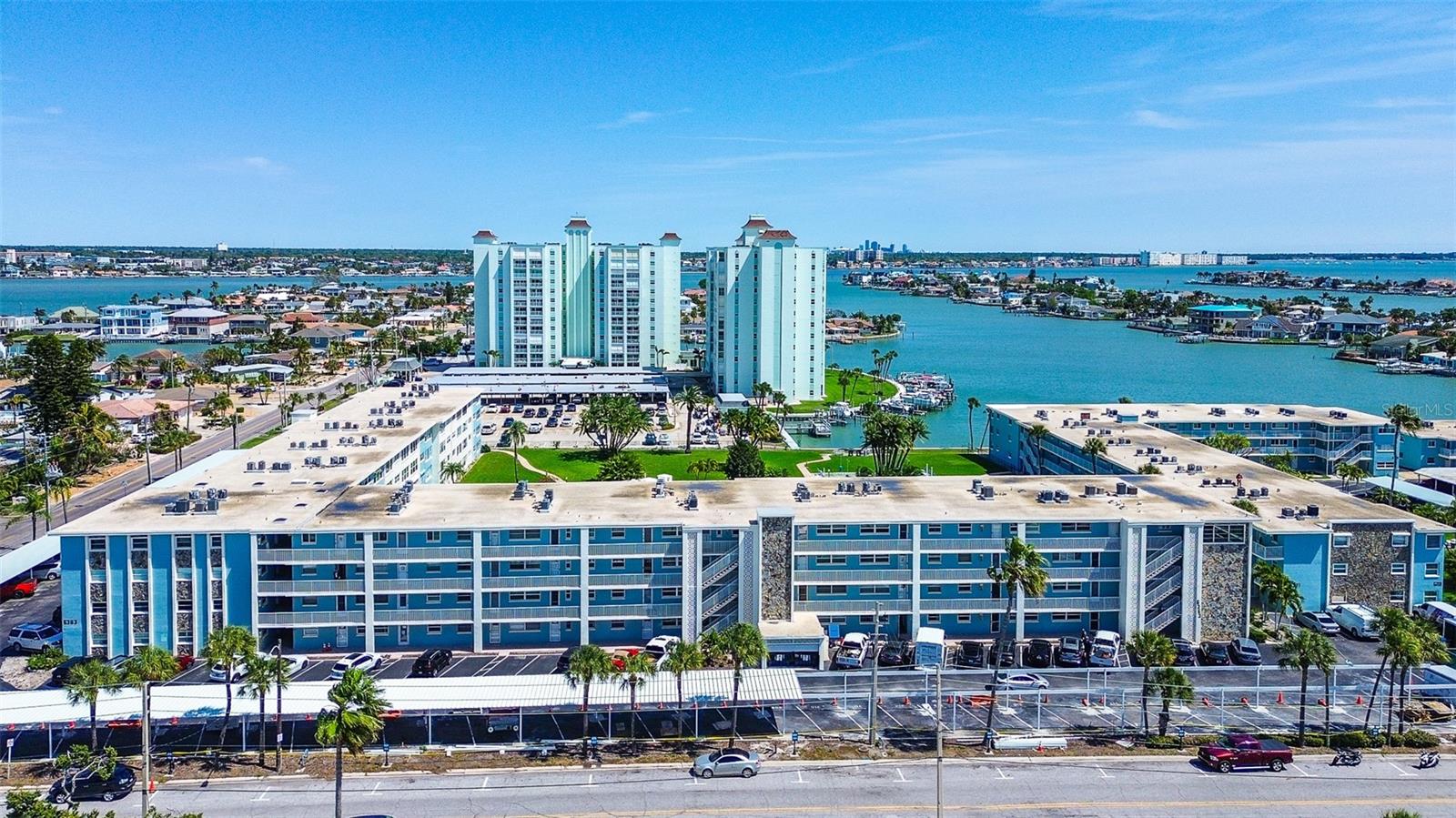 Image 22 of 29 For 6363 Gulf Winds Drive 327