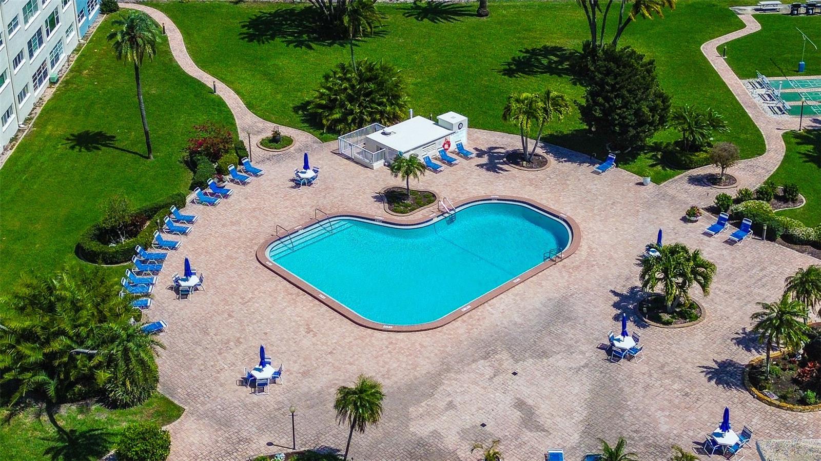 Image 28 of 29 For 6363 Gulf Winds Drive 327