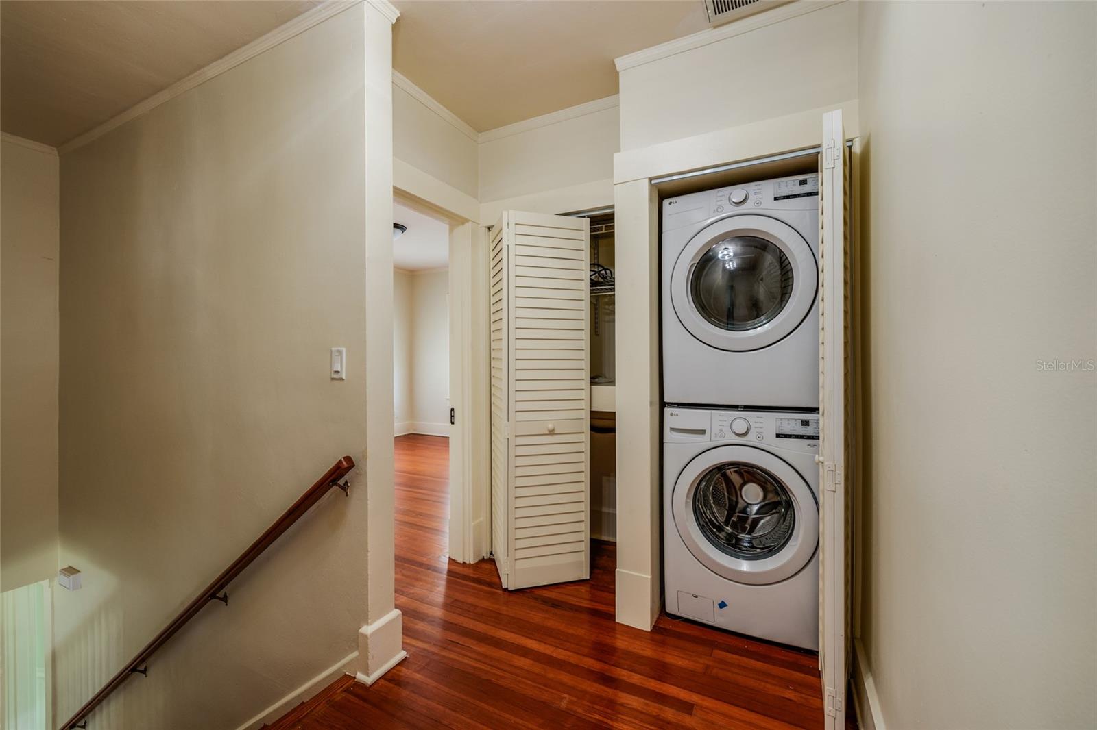 Image 21 of 46 For 756 17th Avenue Ne