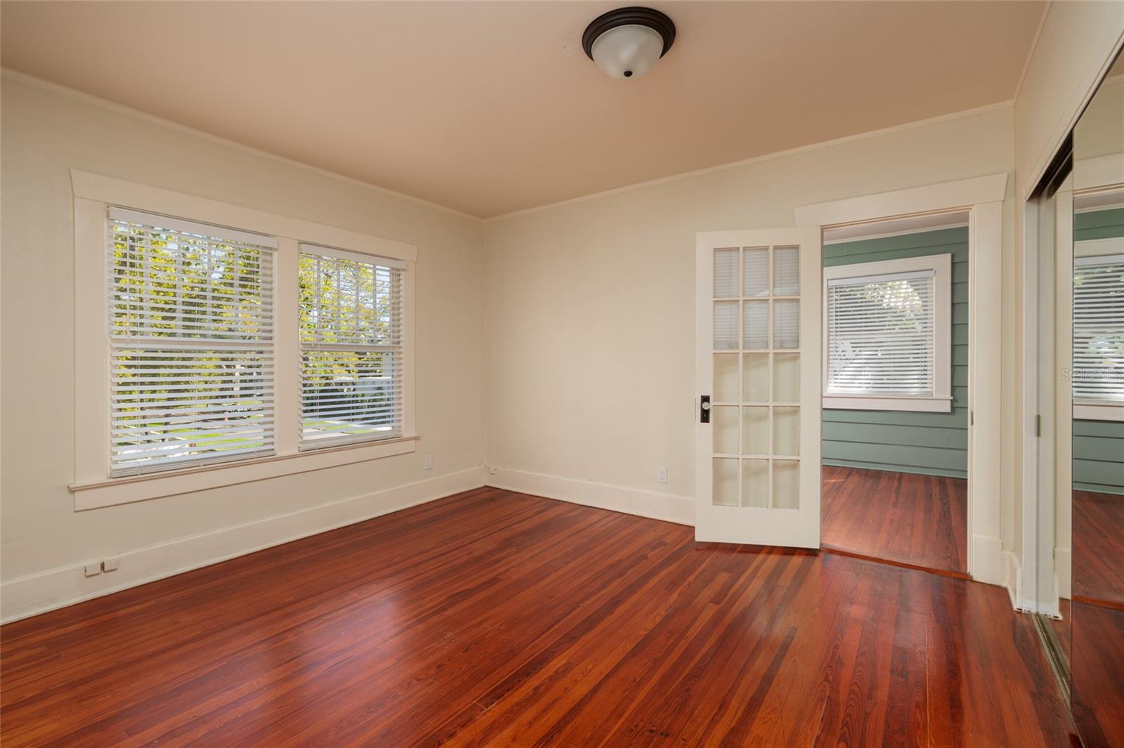 Image 25 of 46 For 756 17th Avenue Ne