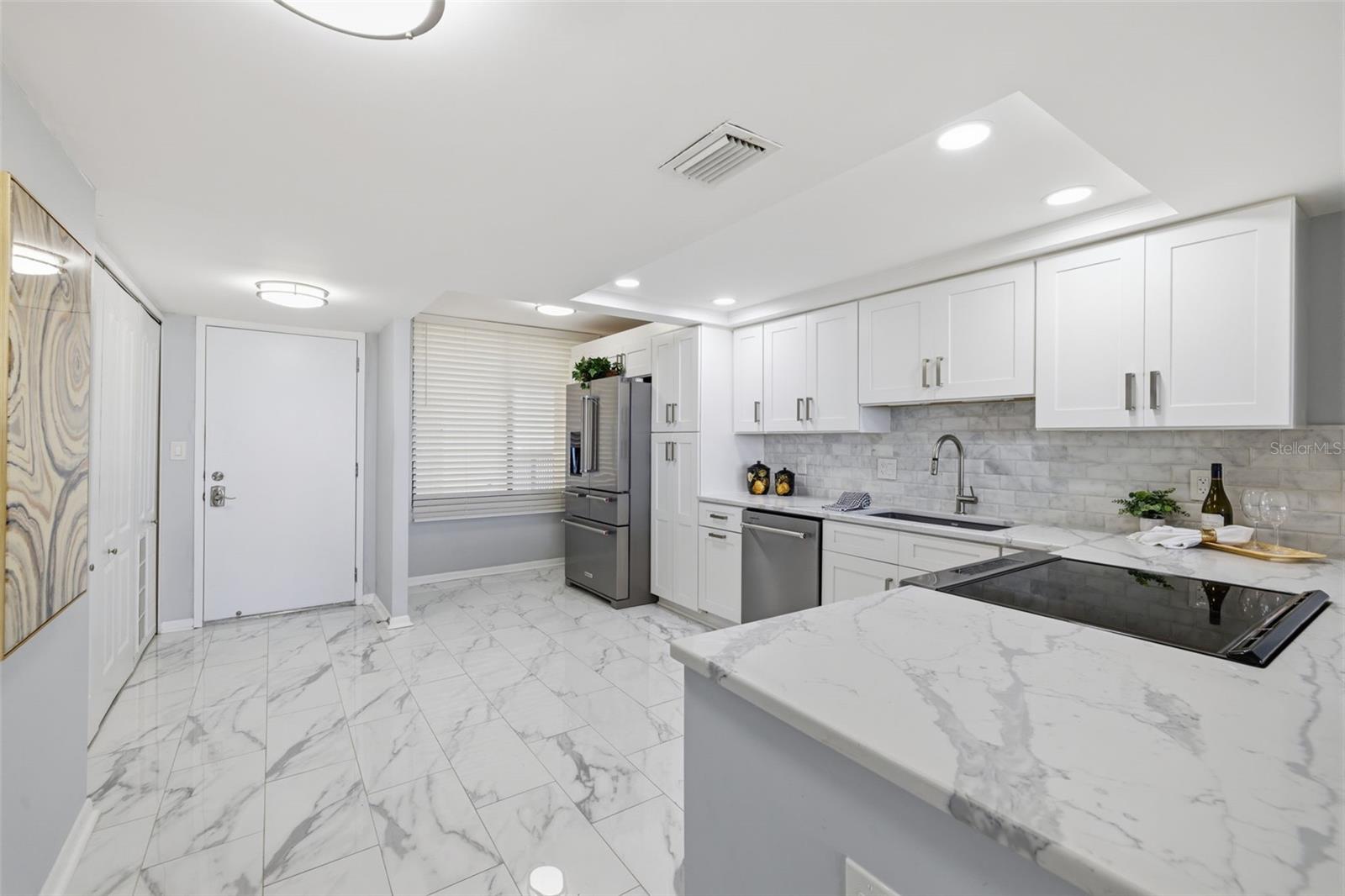 Image 10 of 59 For 9495 Blind Pass Road 905