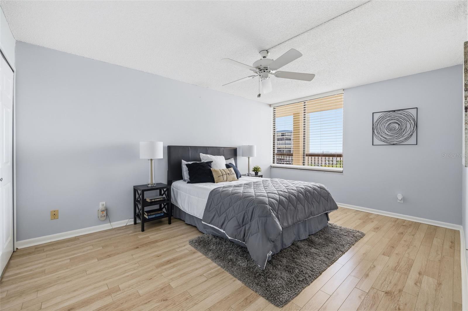 Image 19 of 59 For 9495 Blind Pass Road 905