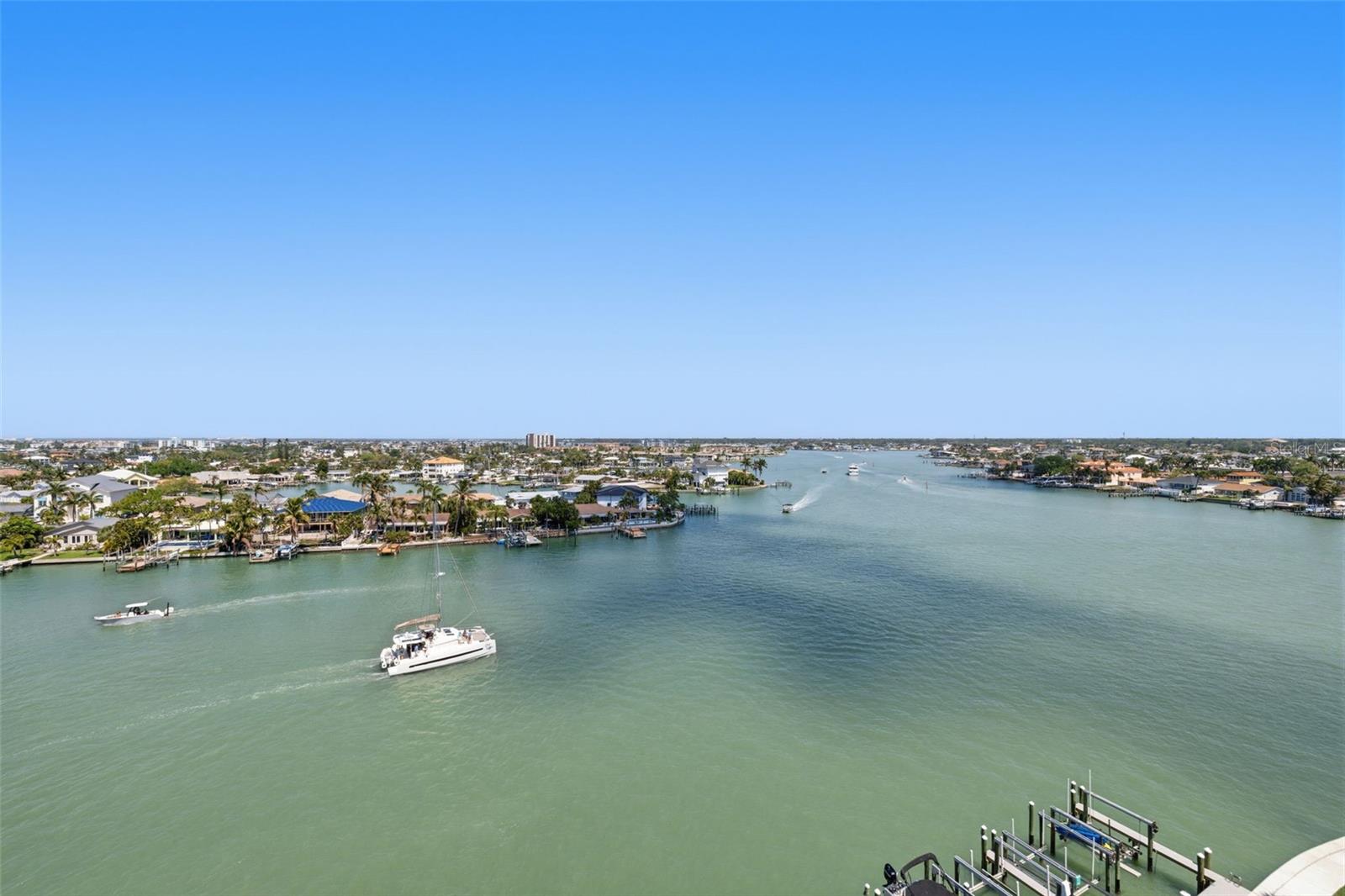 Image 29 of 59 For 9495 Blind Pass Road 905