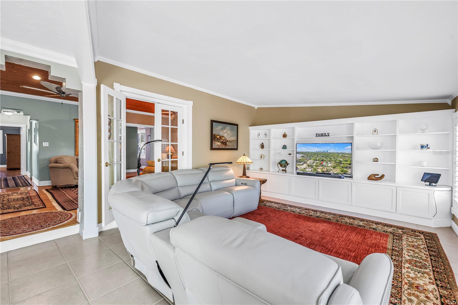 Image 13 of 38 For 126 30th Avenue N