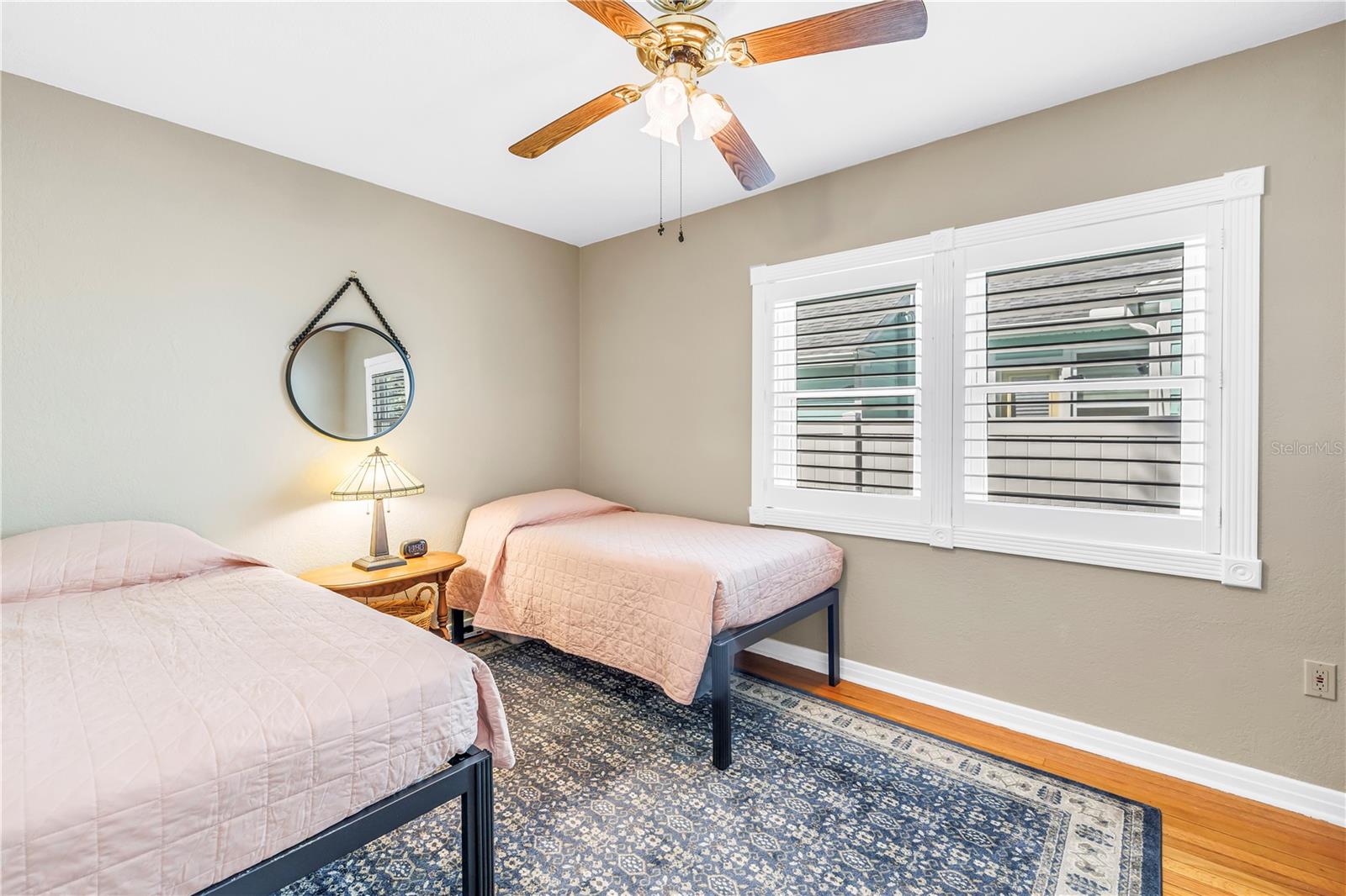 Image 19 of 38 For 126 30th Avenue N