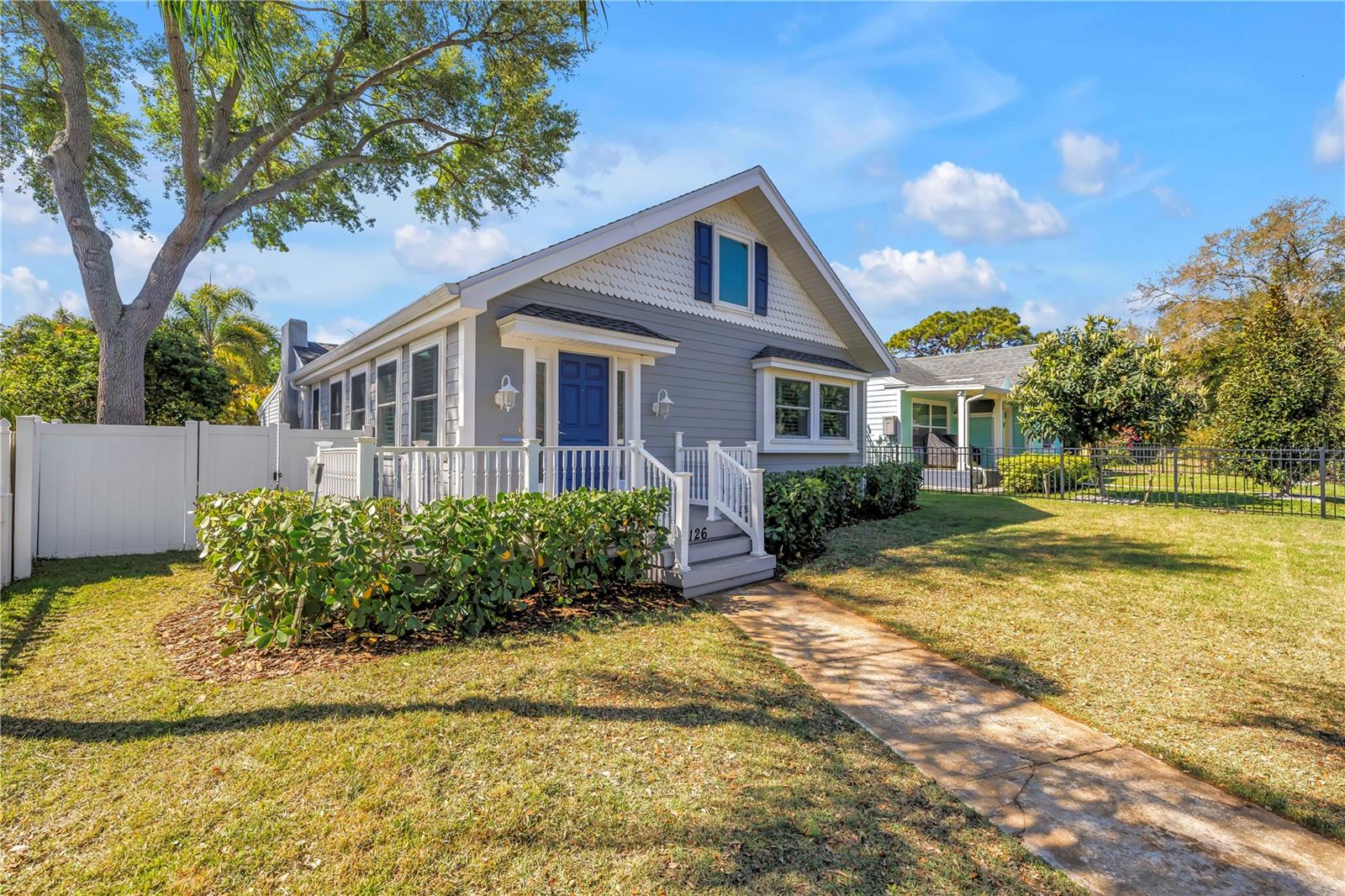 Image 33 of 38 For 126 30th Avenue N