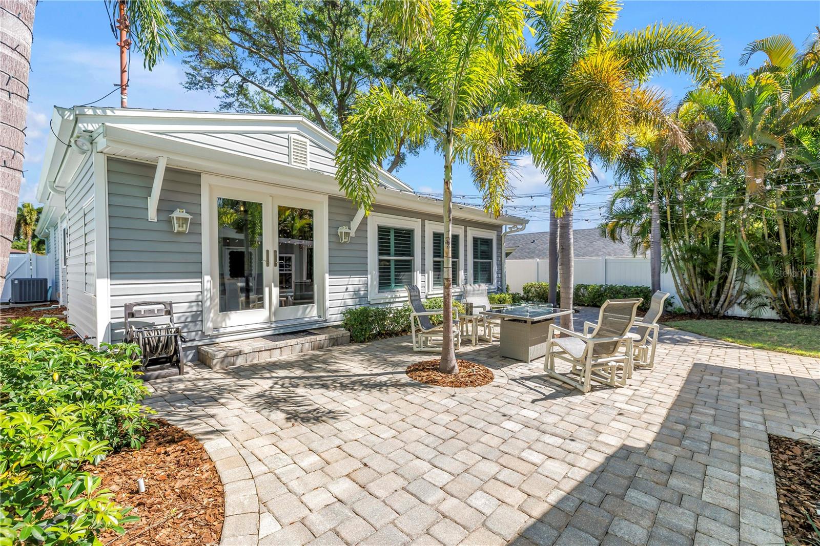 Image 5 of 38 For 126 30th Avenue N