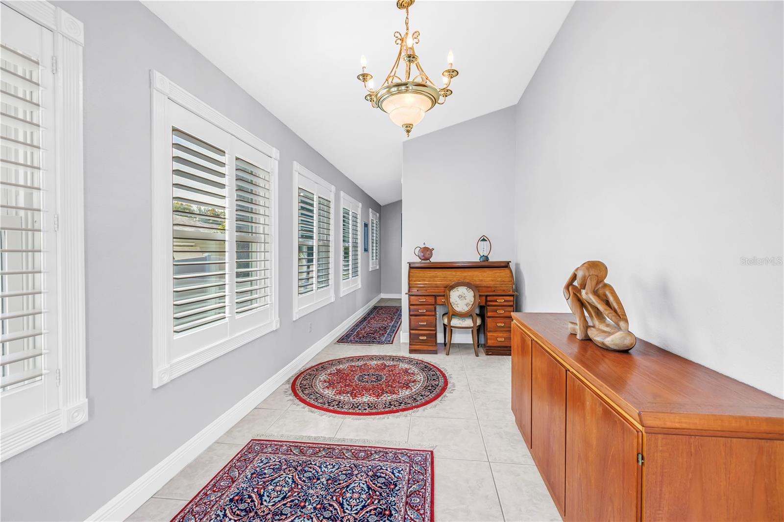 Image 6 of 38 For 126 30th Avenue N