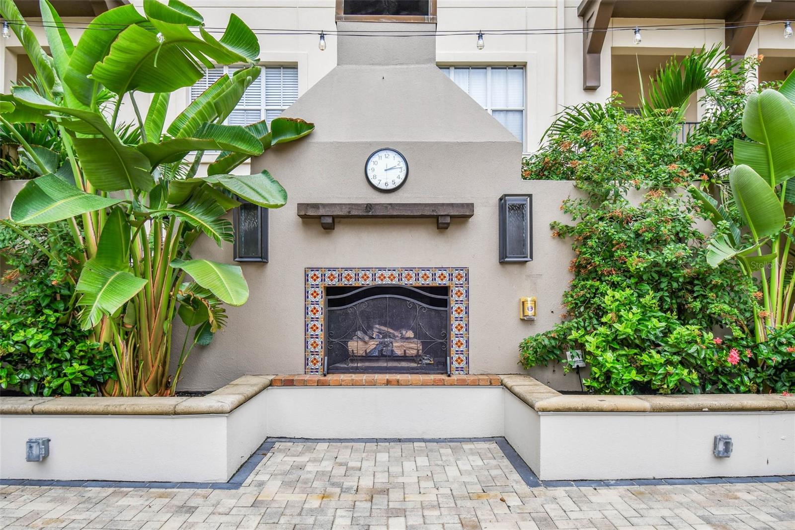 Image 16 of 52 For 200 4th Avenue S 209