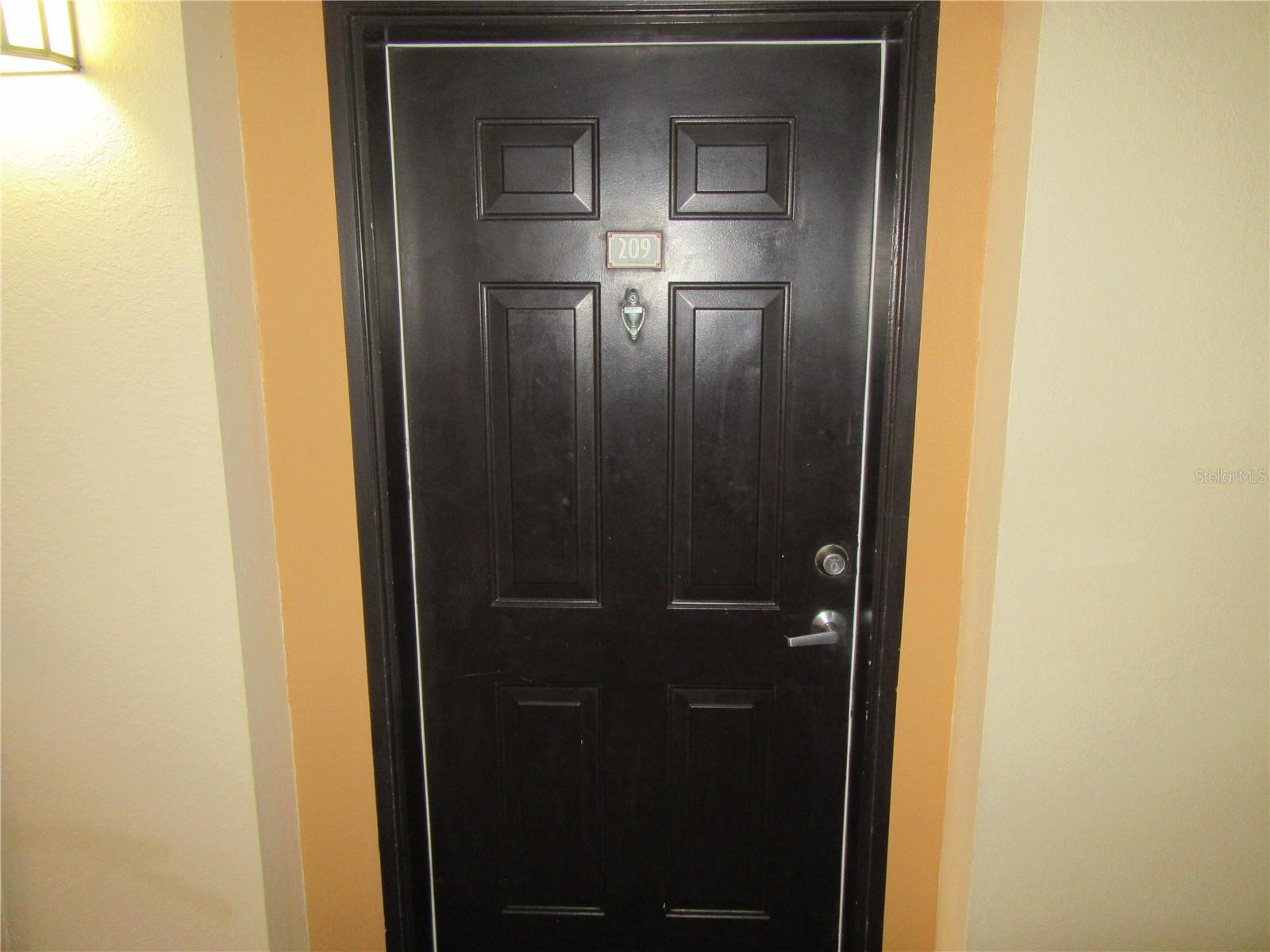 Image 18 of 52 For 200 4th Avenue S 209