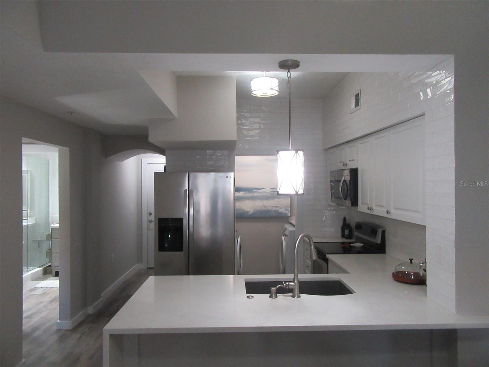 Image 25 of 52 For 200 4th Avenue S 209