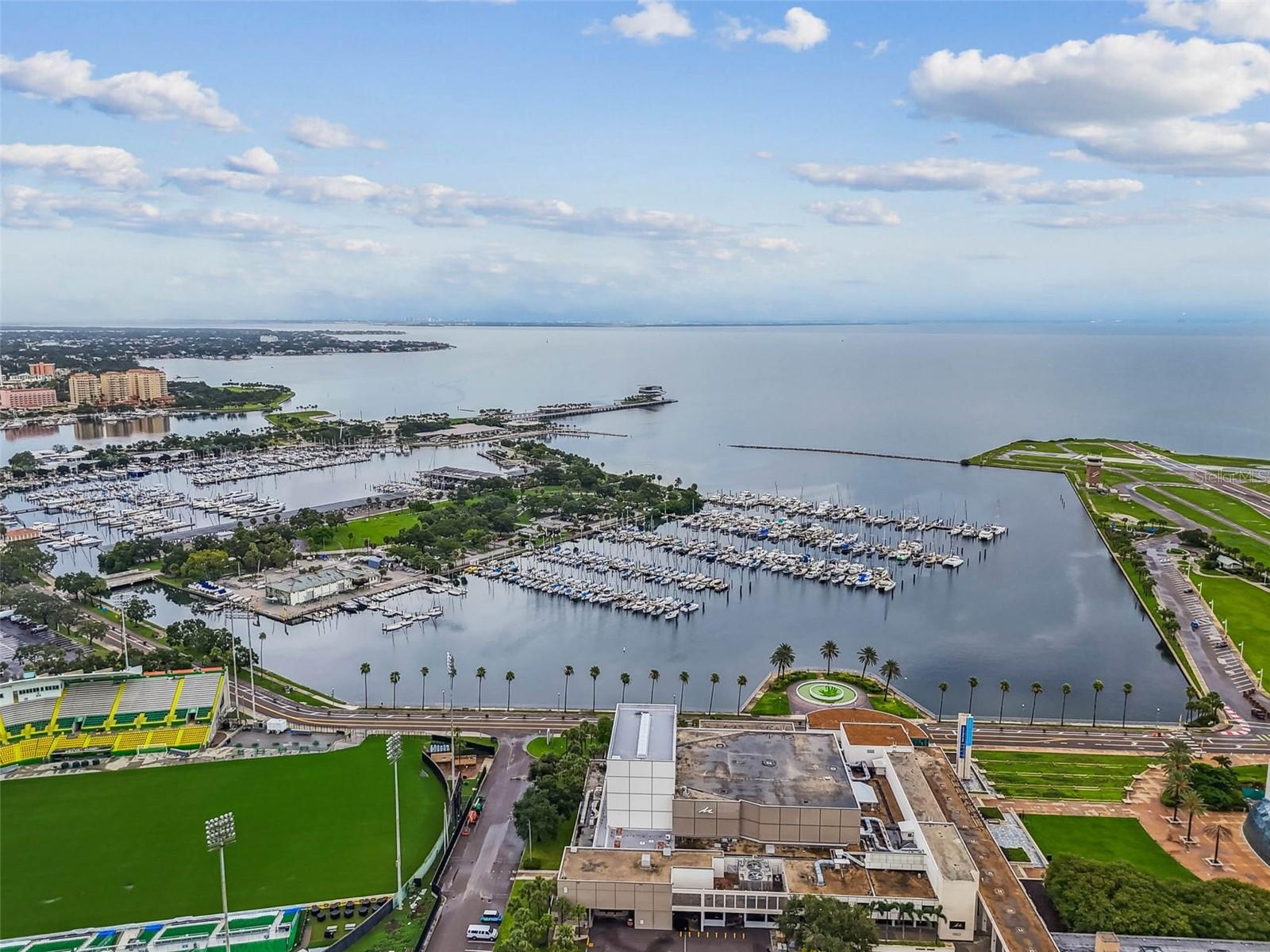 Image 4 of 52 For 200 4th Avenue S 209