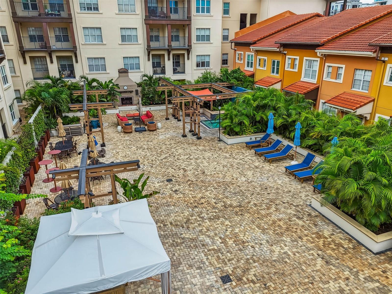 Image 45 of 52 For 200 4th Avenue S 209