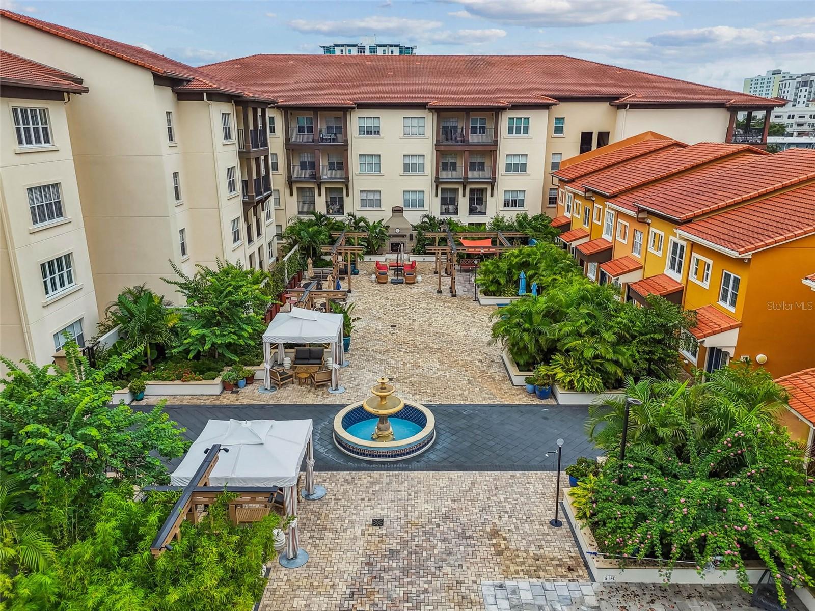 Image 8 of 52 For 200 4th Avenue S 209