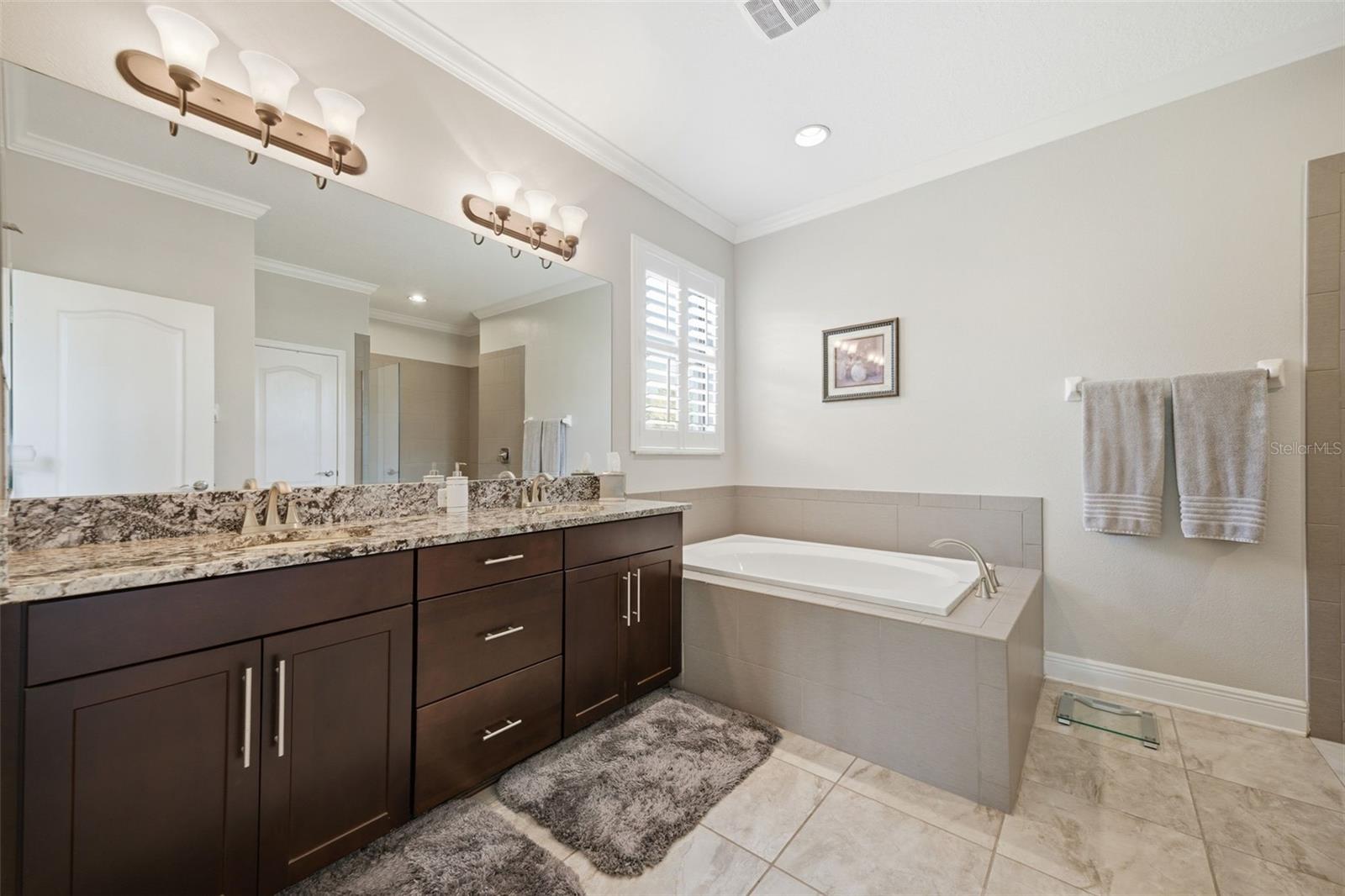 Image 27 of 91 For 15815 31st Street E