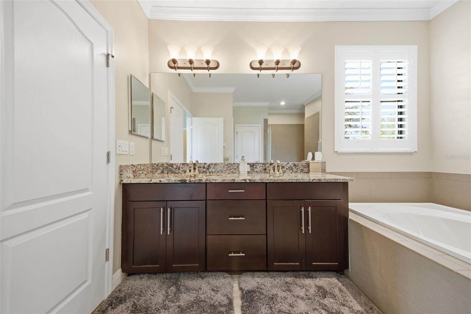 Image 28 of 91 For 15815 31st Street E