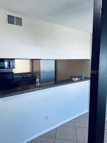 Image 6 of 13 For 7132 Waterside Drive 31