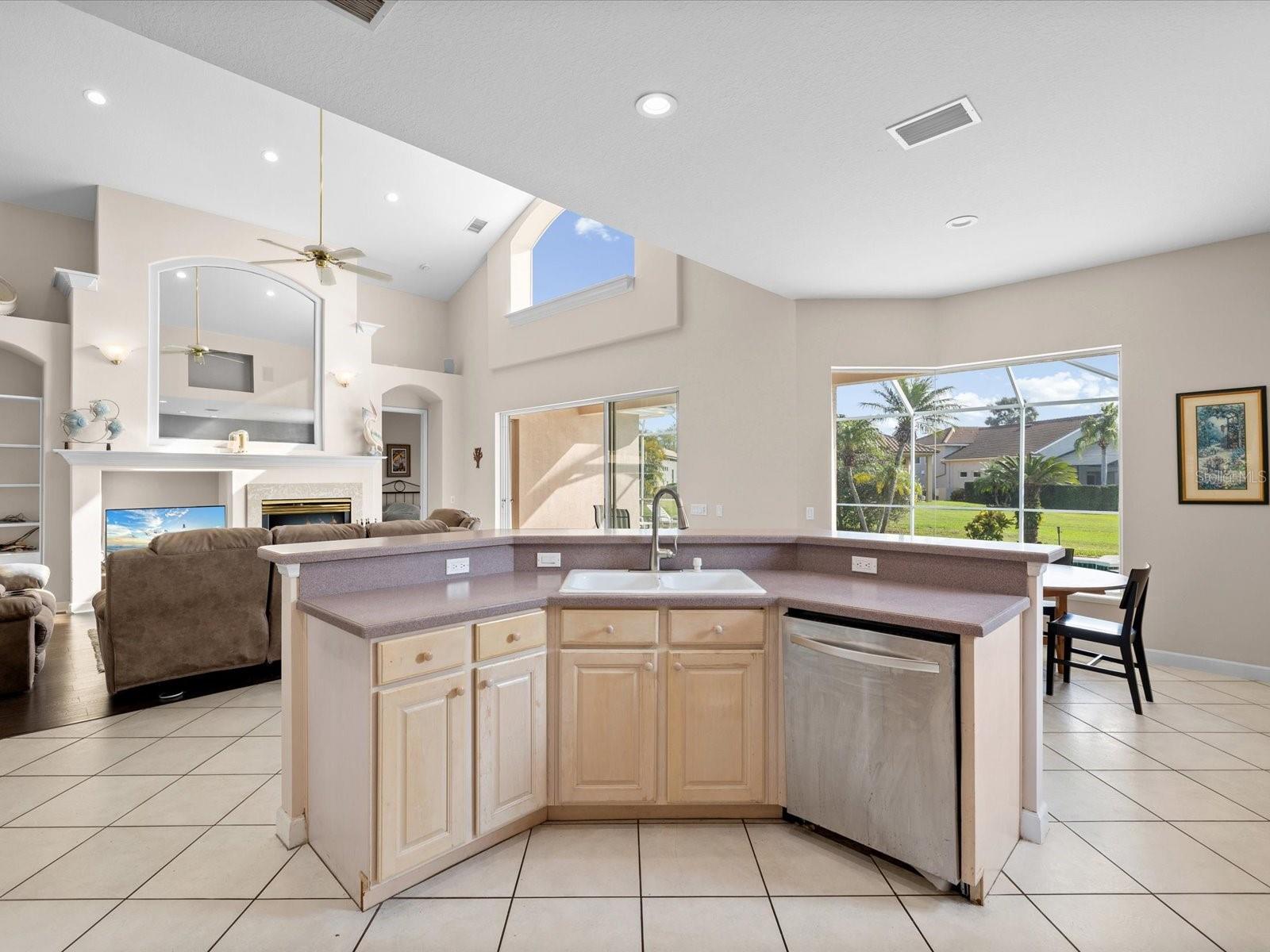 Image 16 of 48 For 7730 Aralia Way