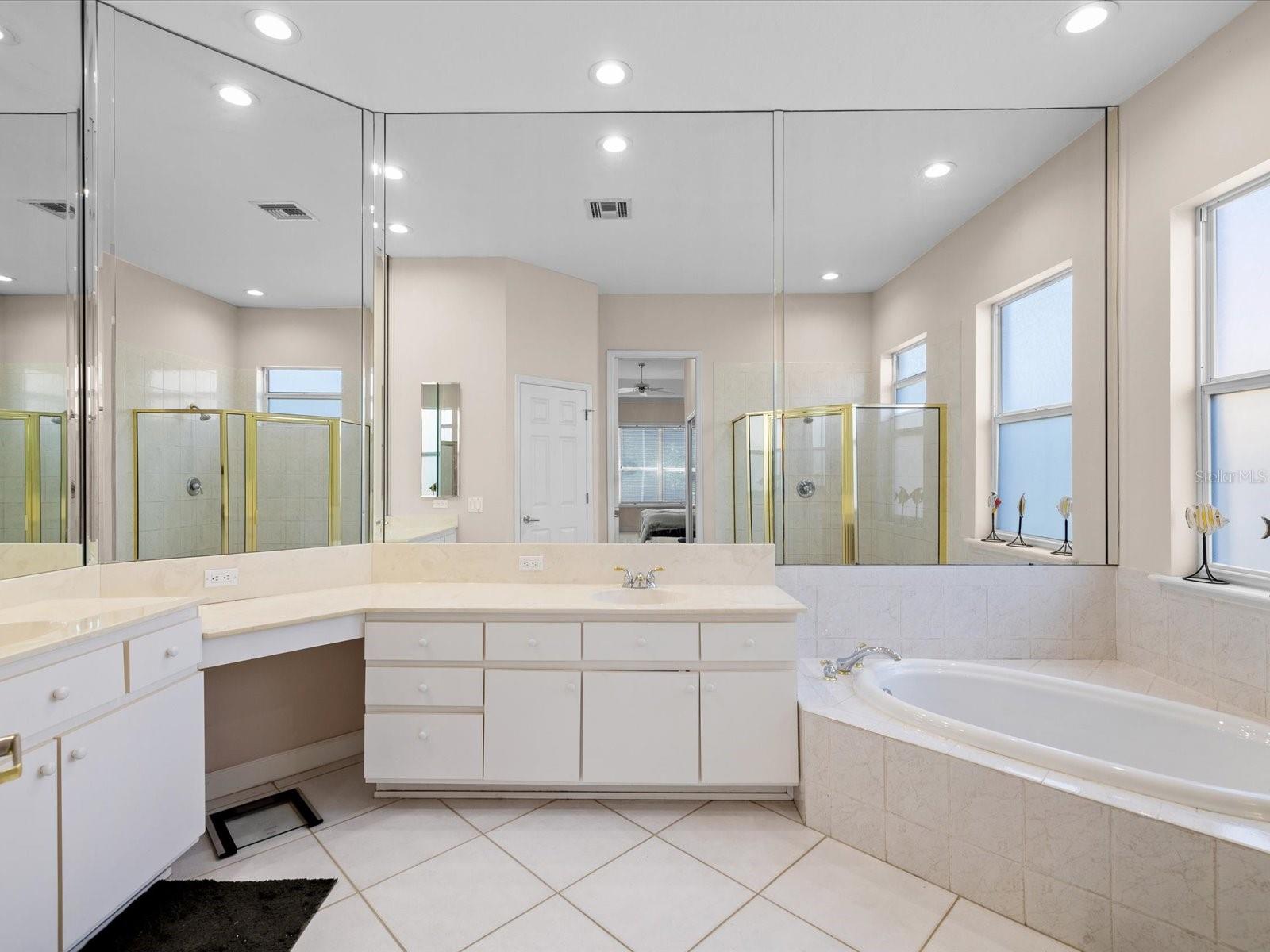 Image 22 of 48 For 7730 Aralia Way