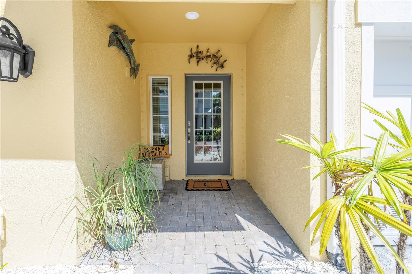 Image 3 of 60 For 3207 Nautical Place S