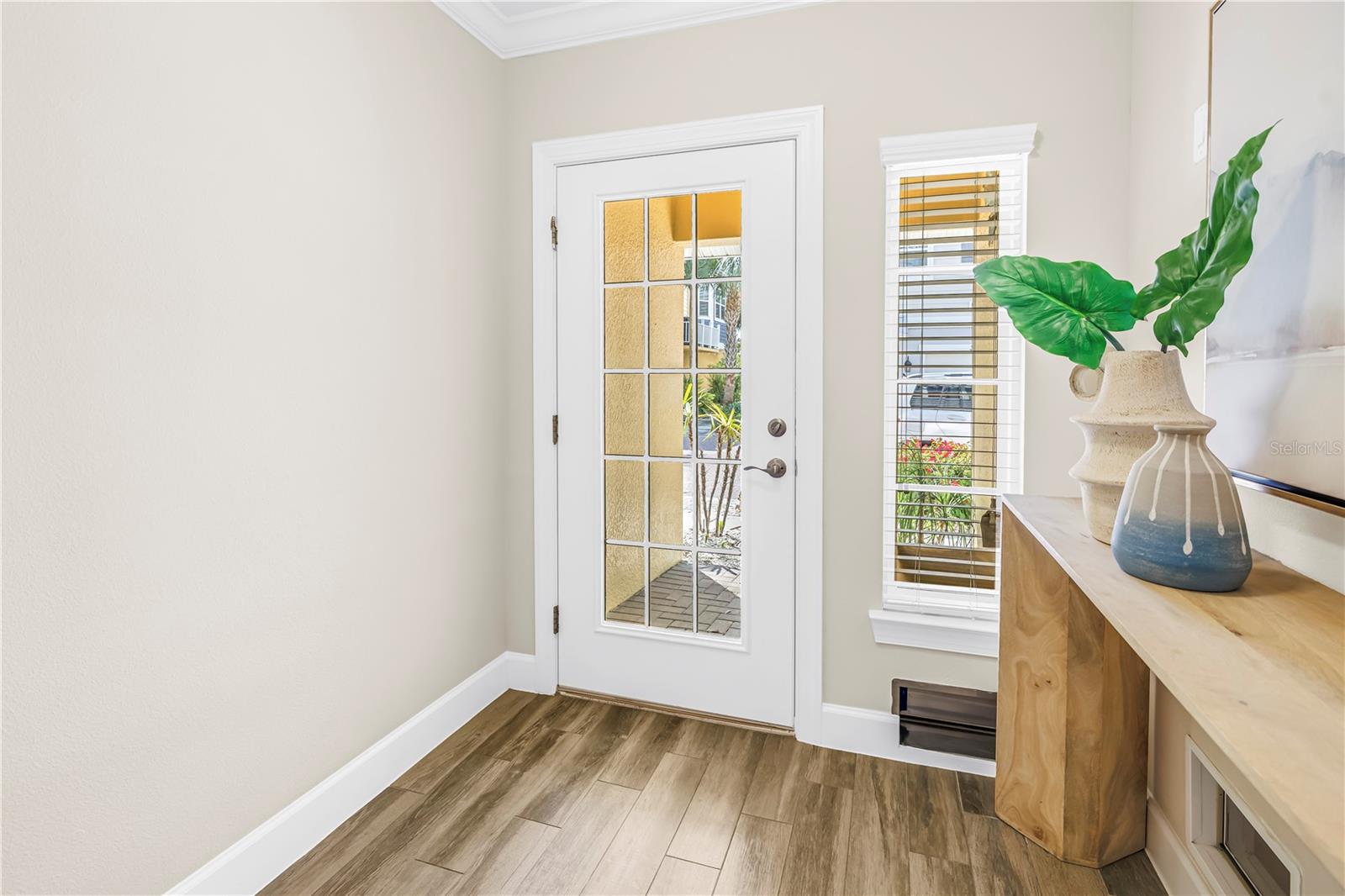 Image 4 of 60 For 3207 Nautical Place S