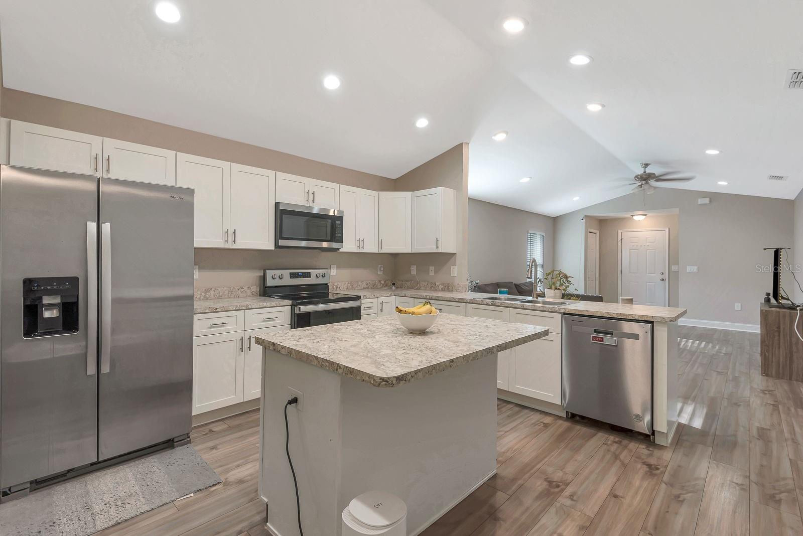 Image 10 of 34 For 1943 Elliott Street