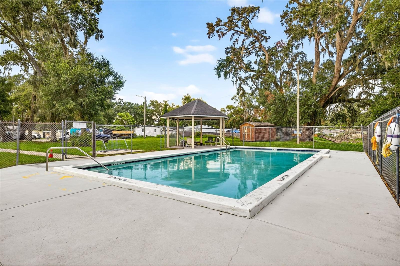 Image 18 of 19 For 10510 Bay Hills Circle