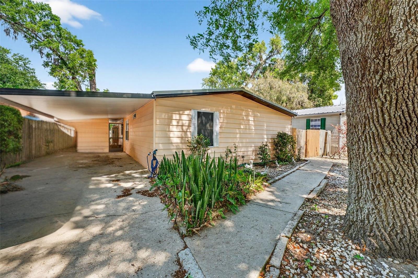 Image 19 of 19 For 10510 Bay Hills Circle