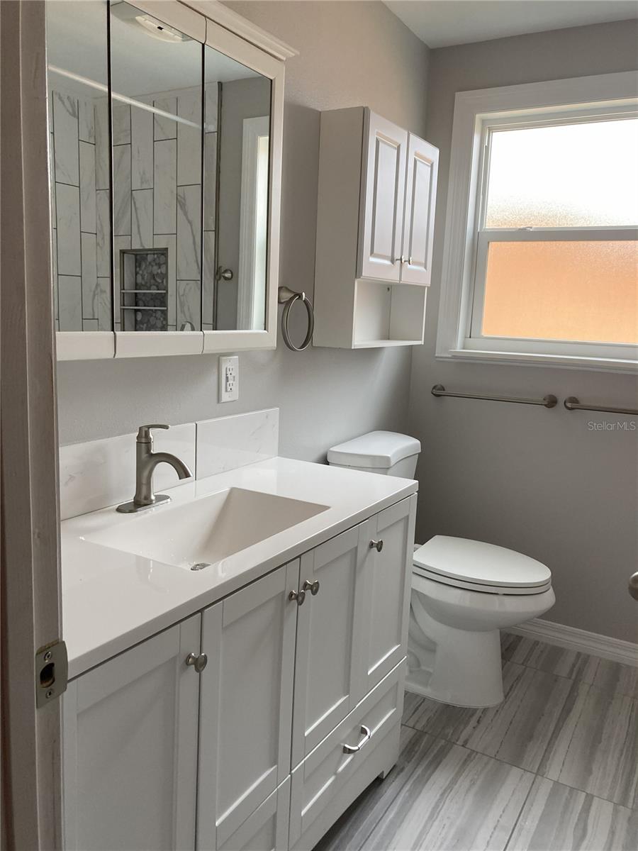 Image 25 of 41 For 14033 Palm Street