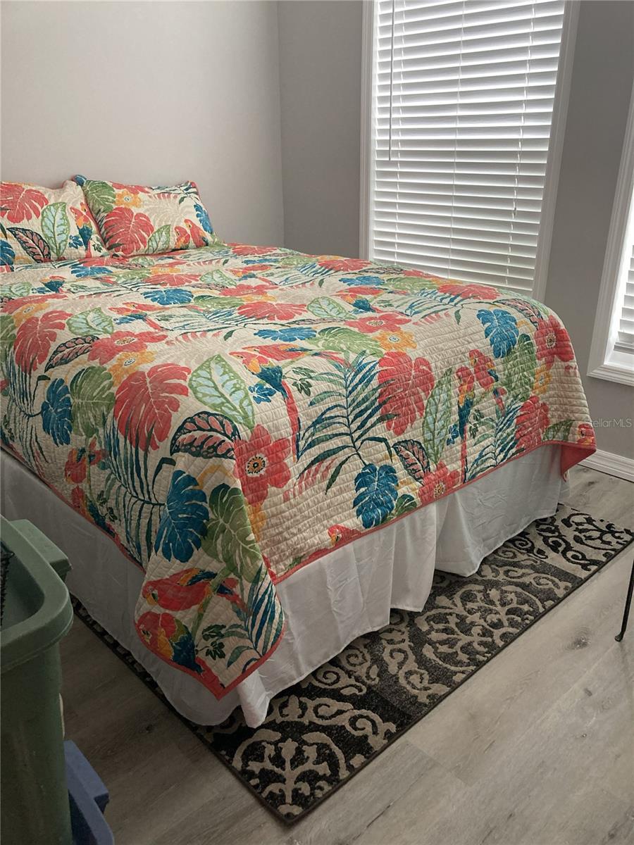 Image 30 of 41 For 14033 Palm Street