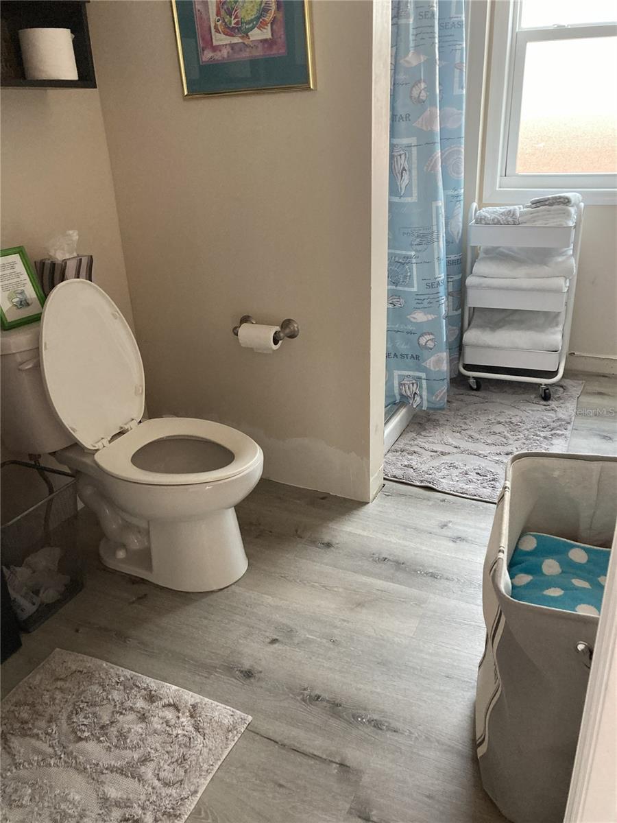 Image 31 of 41 For 14033 Palm Street