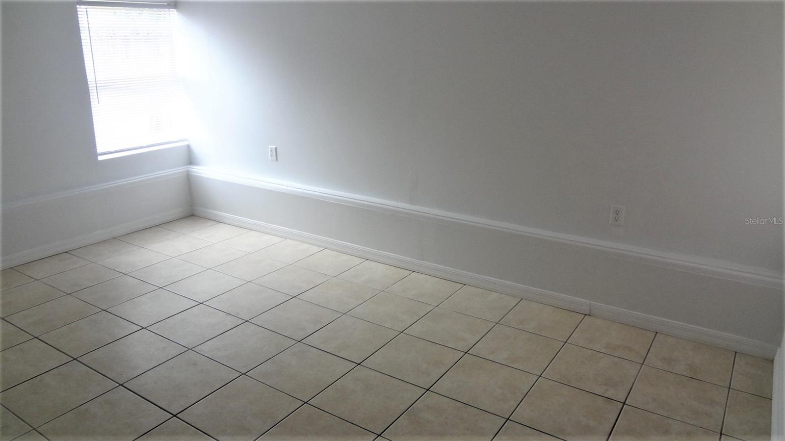 Image 7 of 10 For 5342 22nd Avenue N