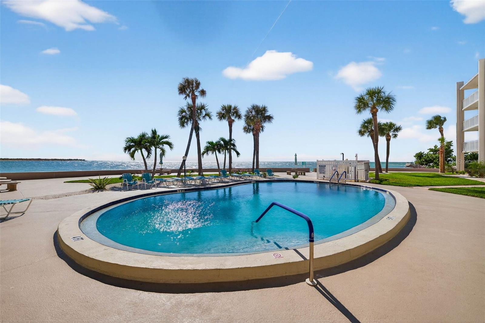 Image 20 of 38 For 200 1st Ave  107