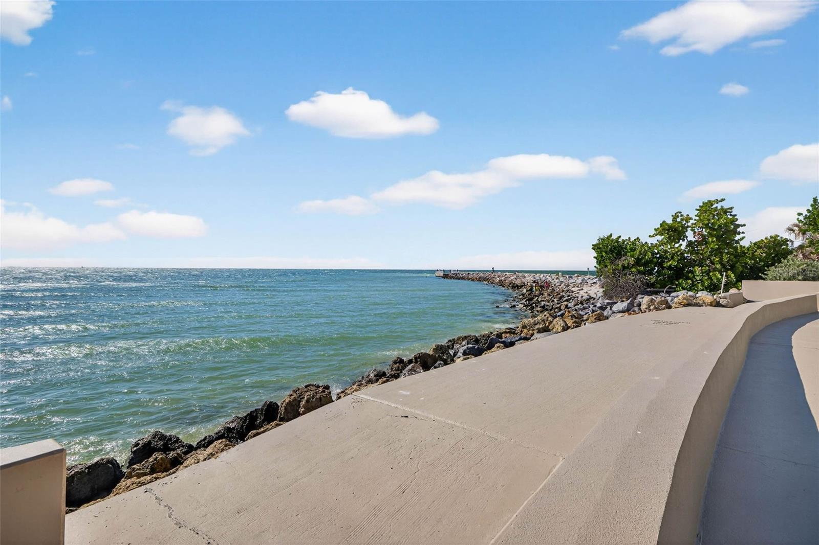 Image 21 of 38 For 200 1st Ave  107