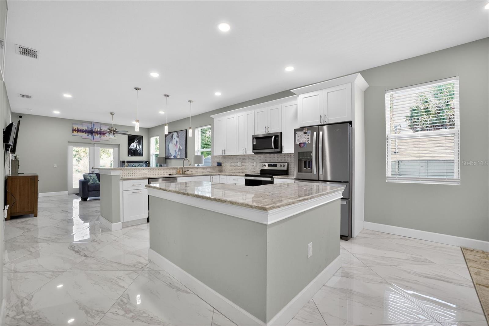 Image 13 of 38 For 711 28th Avenue S