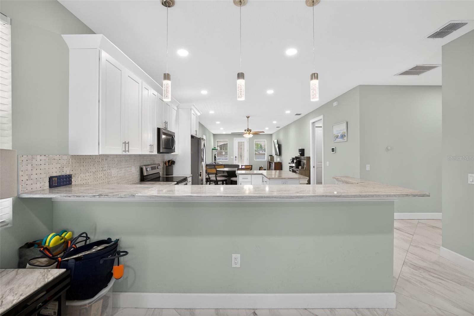 Image 17 of 38 For 711 28th Avenue S