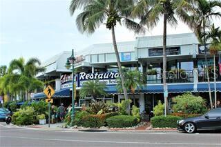 Image 19 of 23 For 722 Blvd Of The Presidents  105